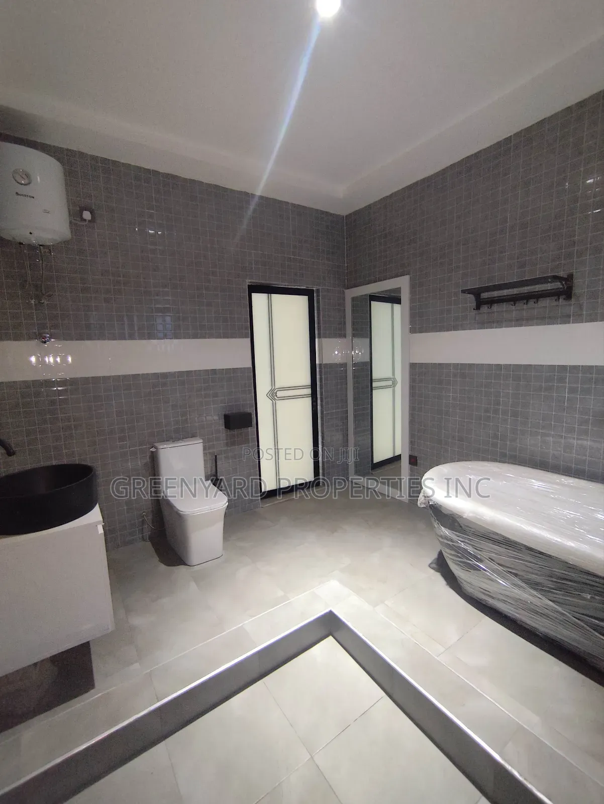 4bdrm House in Ars, East Legon for sale