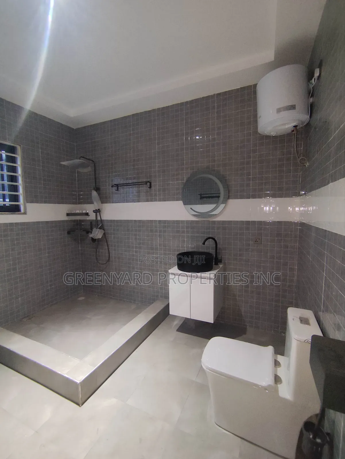 4bdrm House in Ars, East Legon for sale