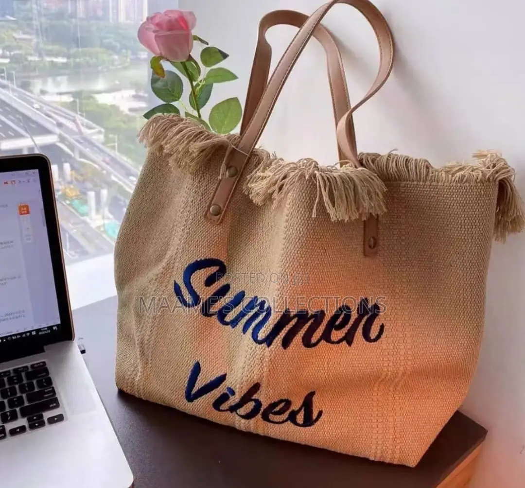 Fashionable Large Capacity Canvas Beach Bag Travel Tote
