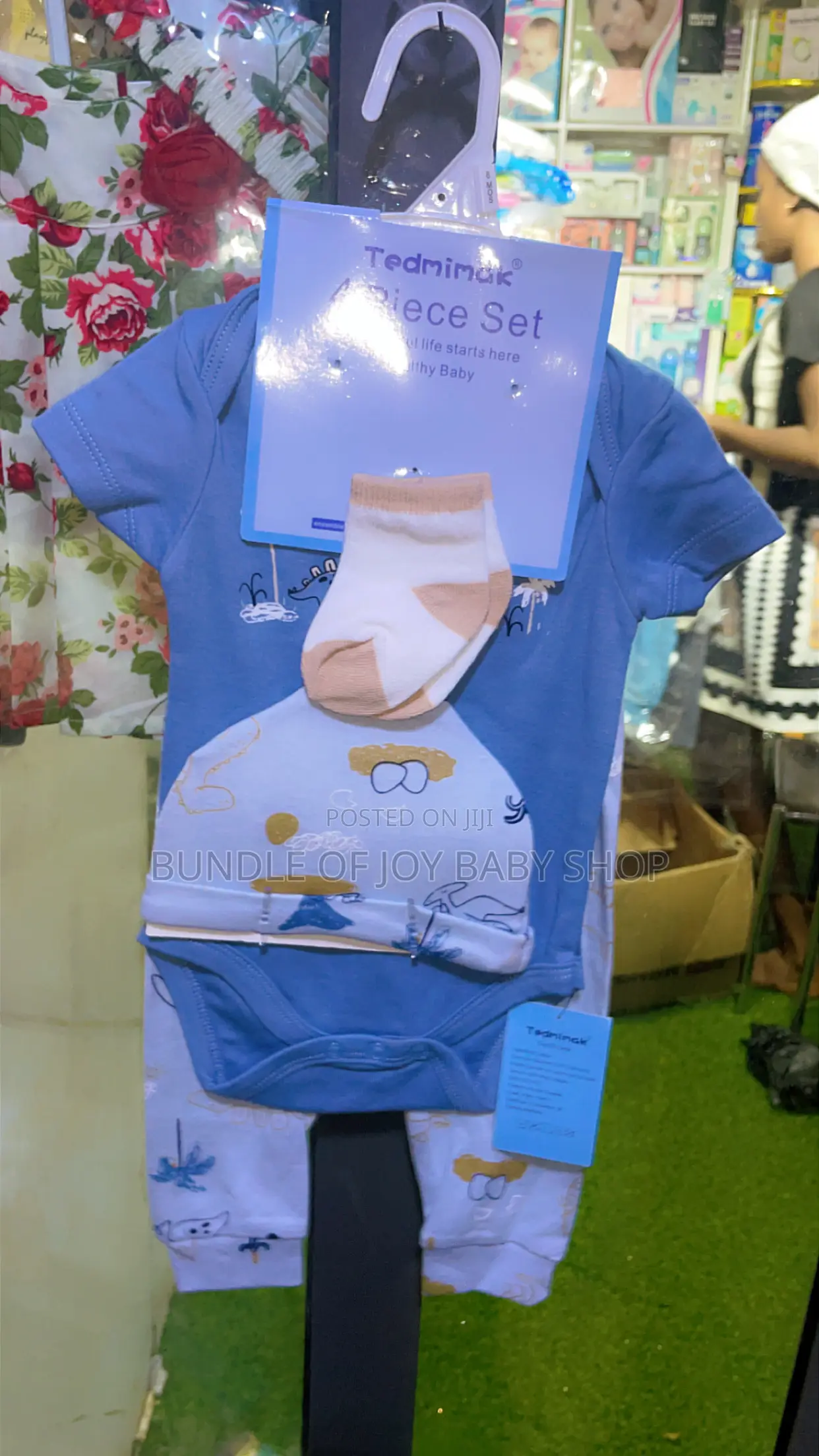Classy Baby Unisex 4 Piece Set Dress
