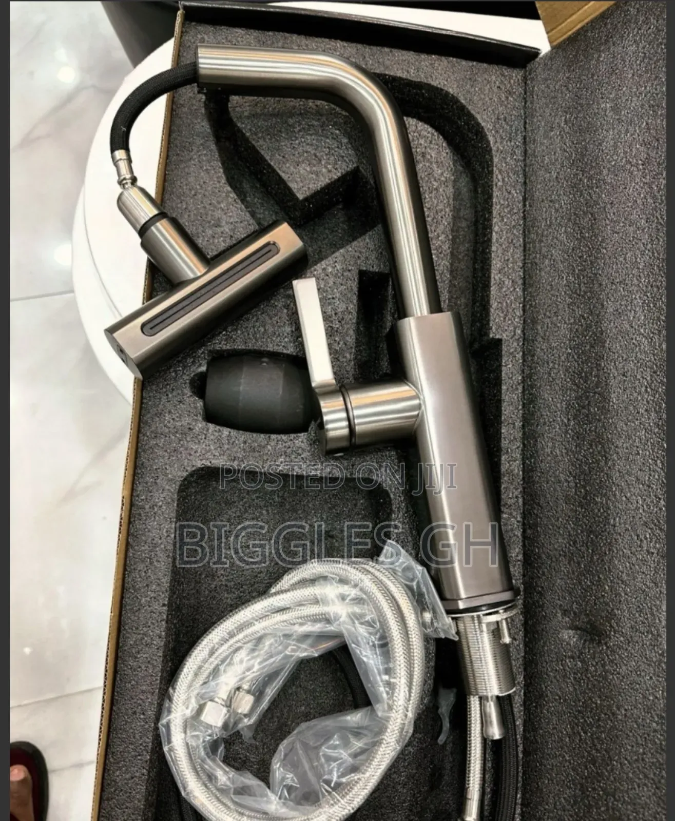 Basin Taps- Hot and Cold- Multifunctional Taps