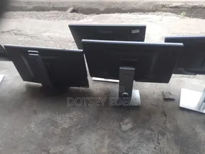 24 Inches Monitors