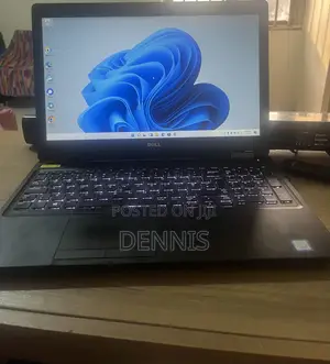 Photo - Laptop Dell Latitude 5580 8GB Intel Core I5 SSHD (Hybrid) 128GB