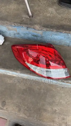 Hyundai Veloster Taillight 2010,2011,2012,2013,2014,2015