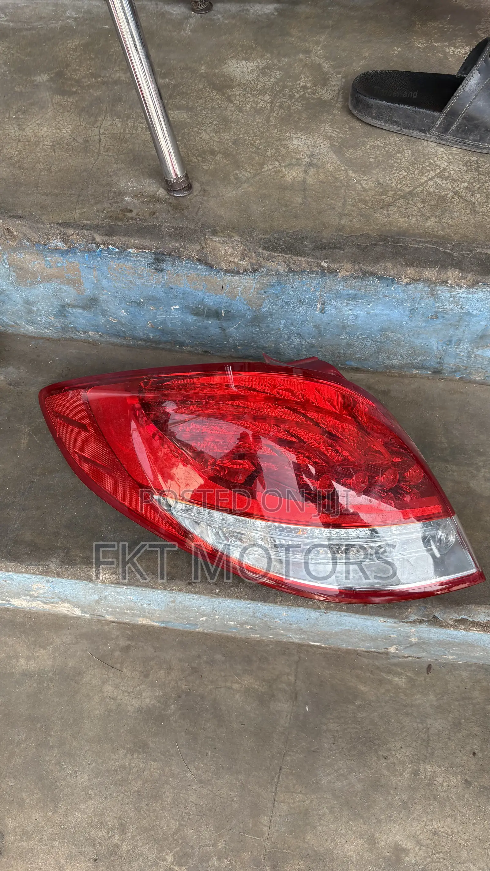 Hyundai Veloster Taillight 2010,2011,2012,2013,2014,2015