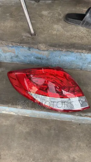 Hyundai Veloster Taillight 2010,2011,2012,2013,2014,2015
