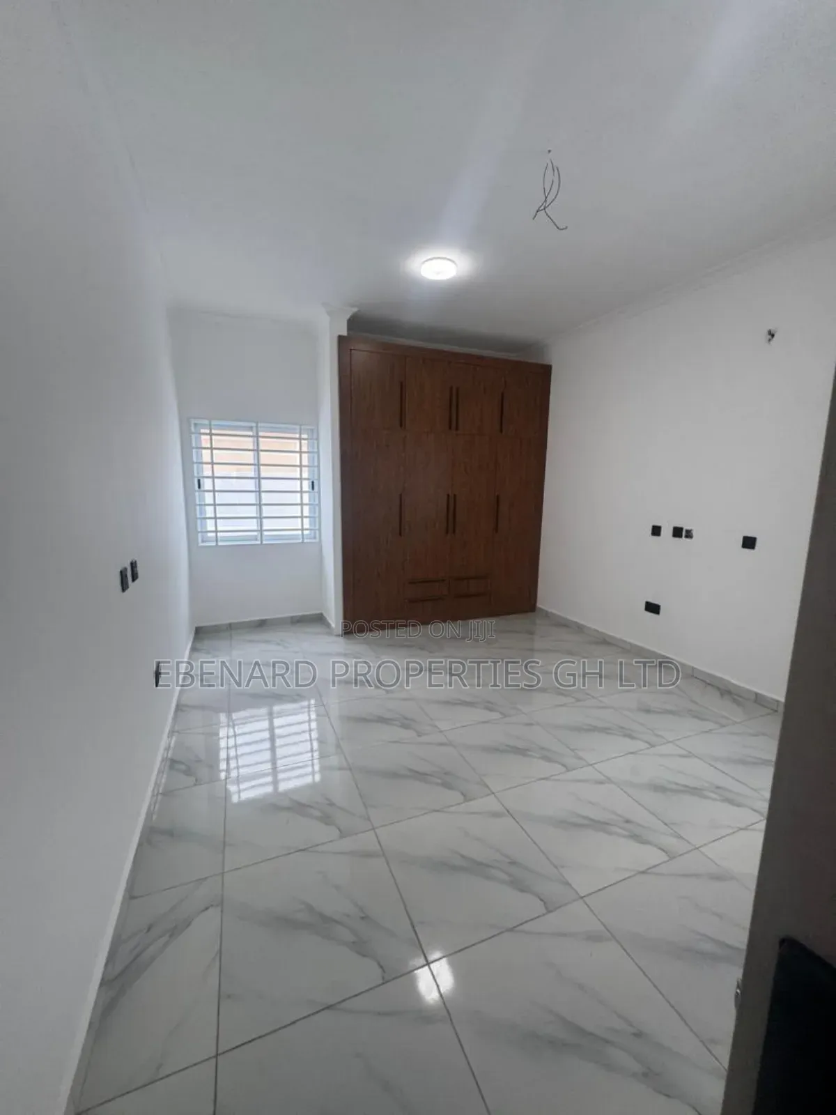 3bdrm Duplex in Bernard Properties, Tema Metropolitan for sale