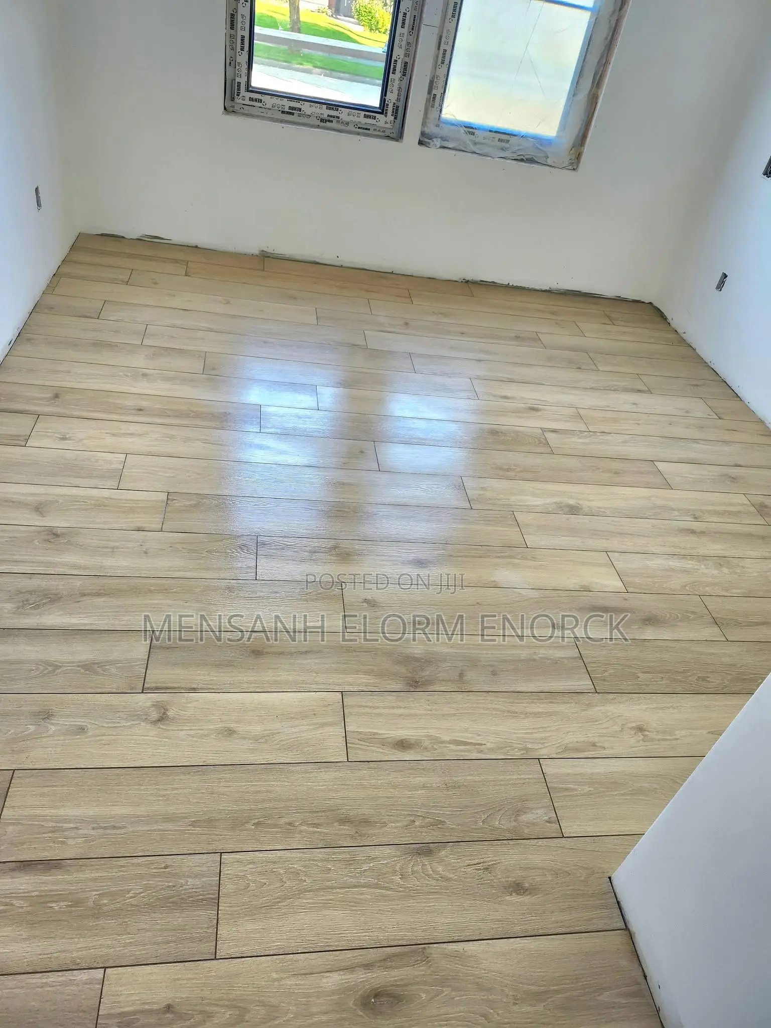 Floor Tiles Work