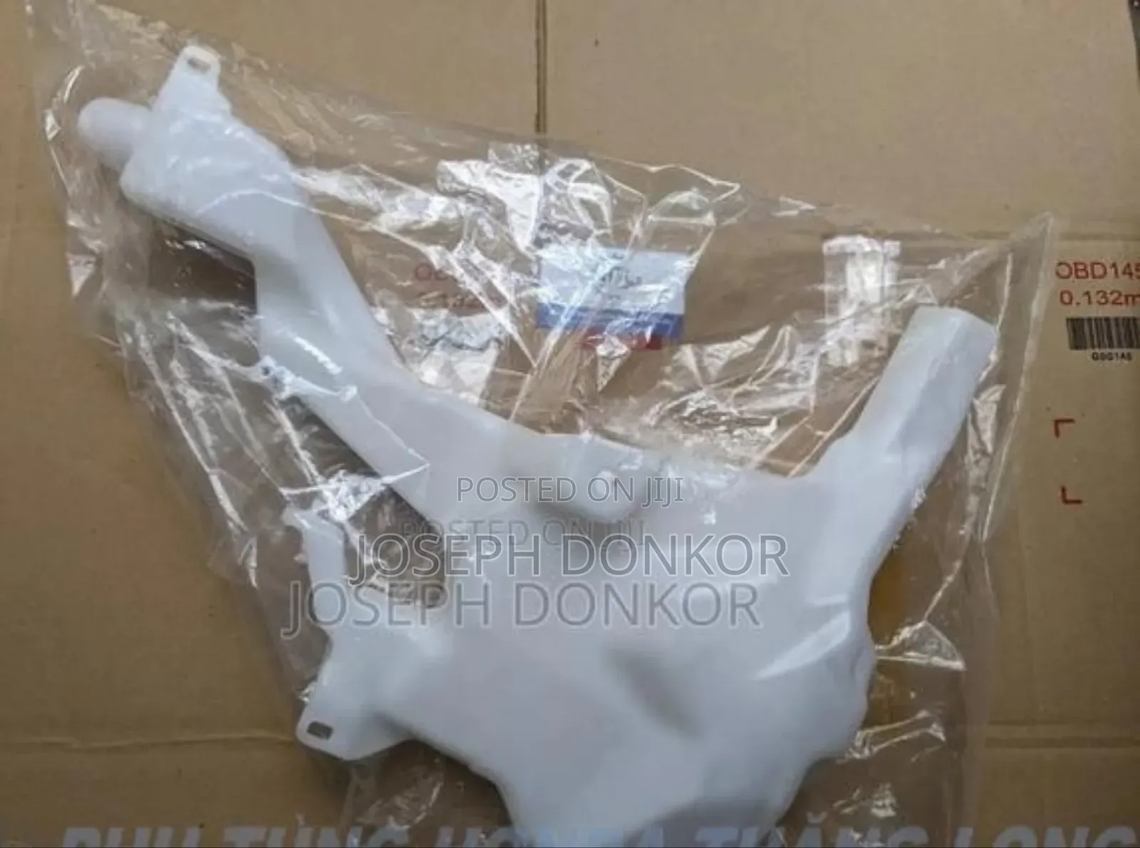 CRV Wiper Tank 2017,2018,2019,2020,2021,2022