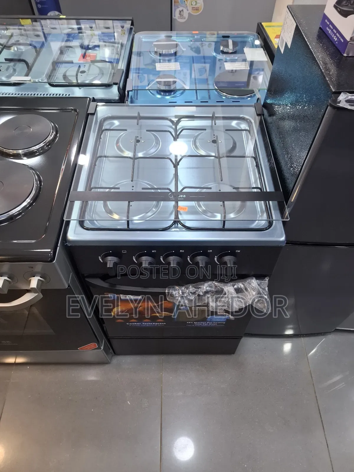 Strong Midea Gas Cooker 50by50 Available for Sale Brand New