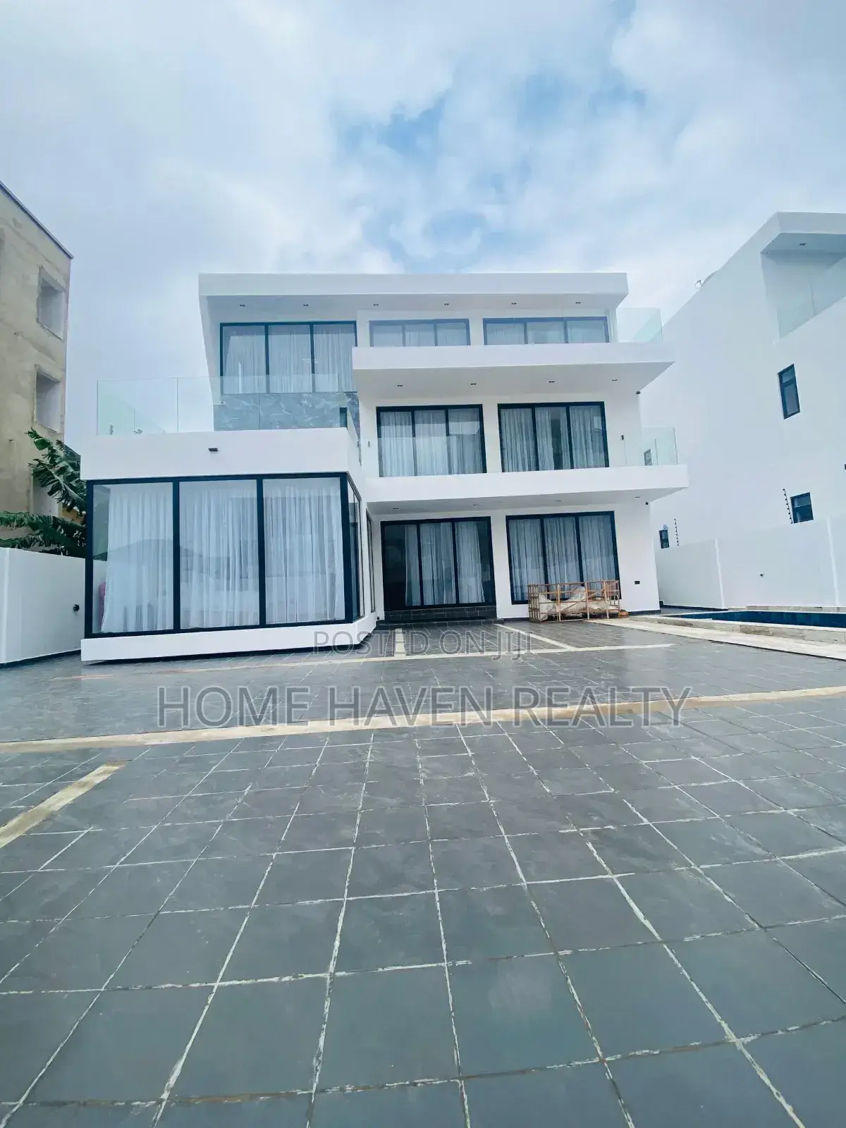 Furnished 4bdrm House in East Legon for sale