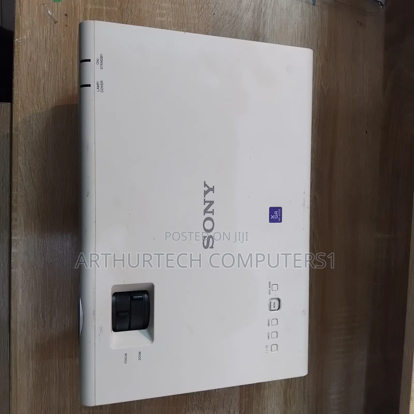 Sony VPL-Ex255 Projector