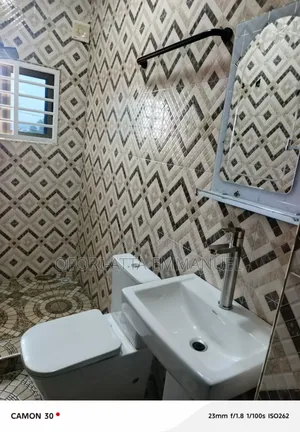 2bdrm Apartment in Amasaman 3 Junction, Pokuase for rent