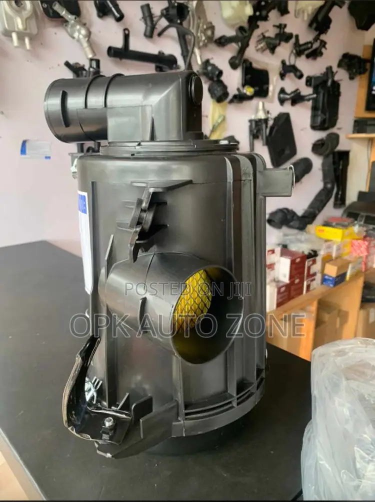 Toyota Hiace “Stanbic” / Nissan Nv350 Air Cleaner Box