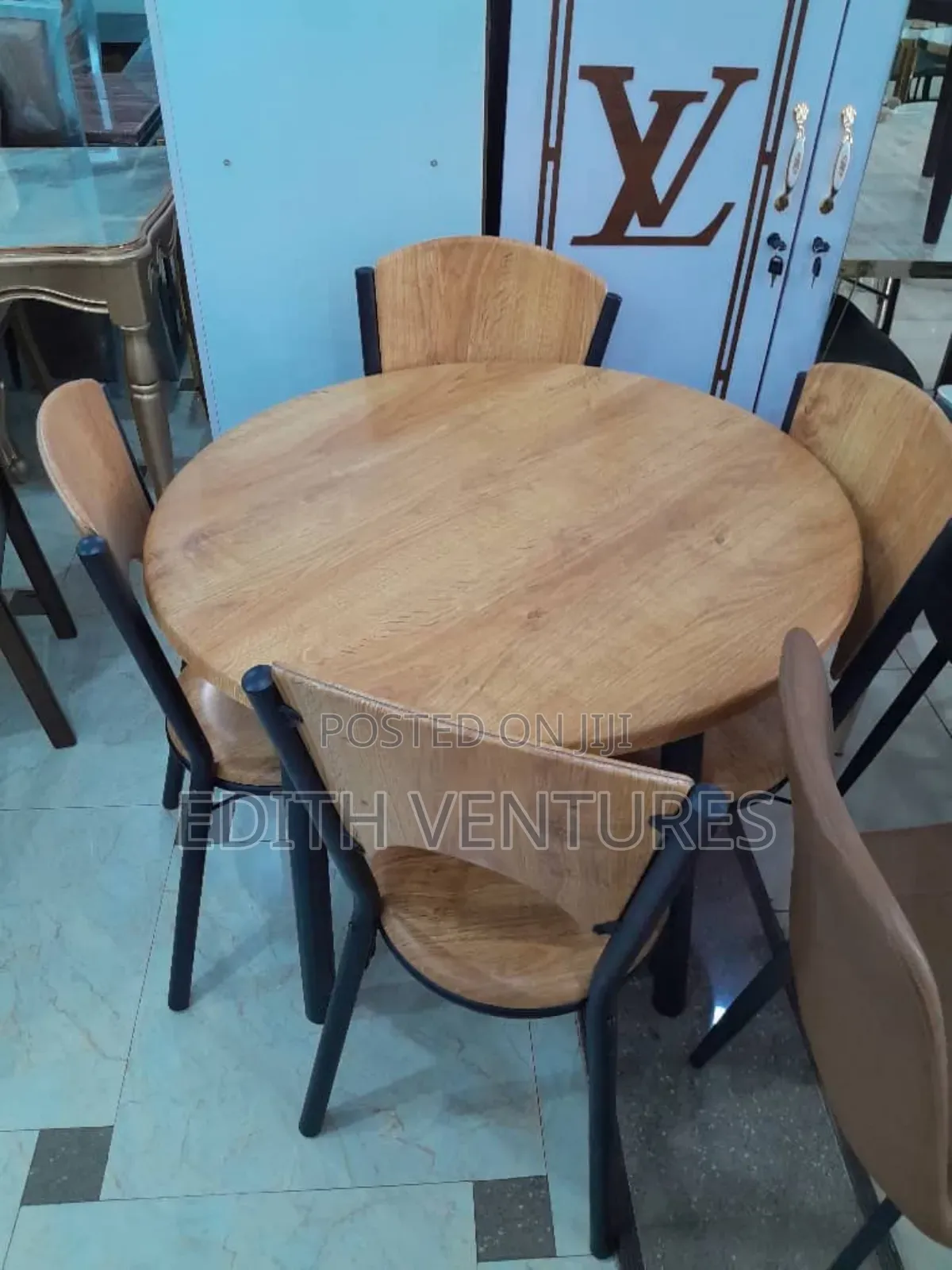 Round Wooden Hostess Dining Sets