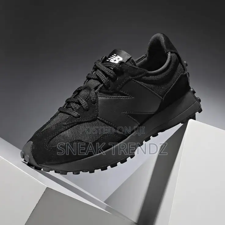 New Balance D Black