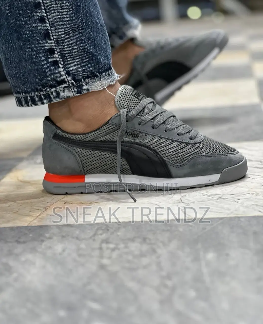 Puma Jogger Black Ash N Red