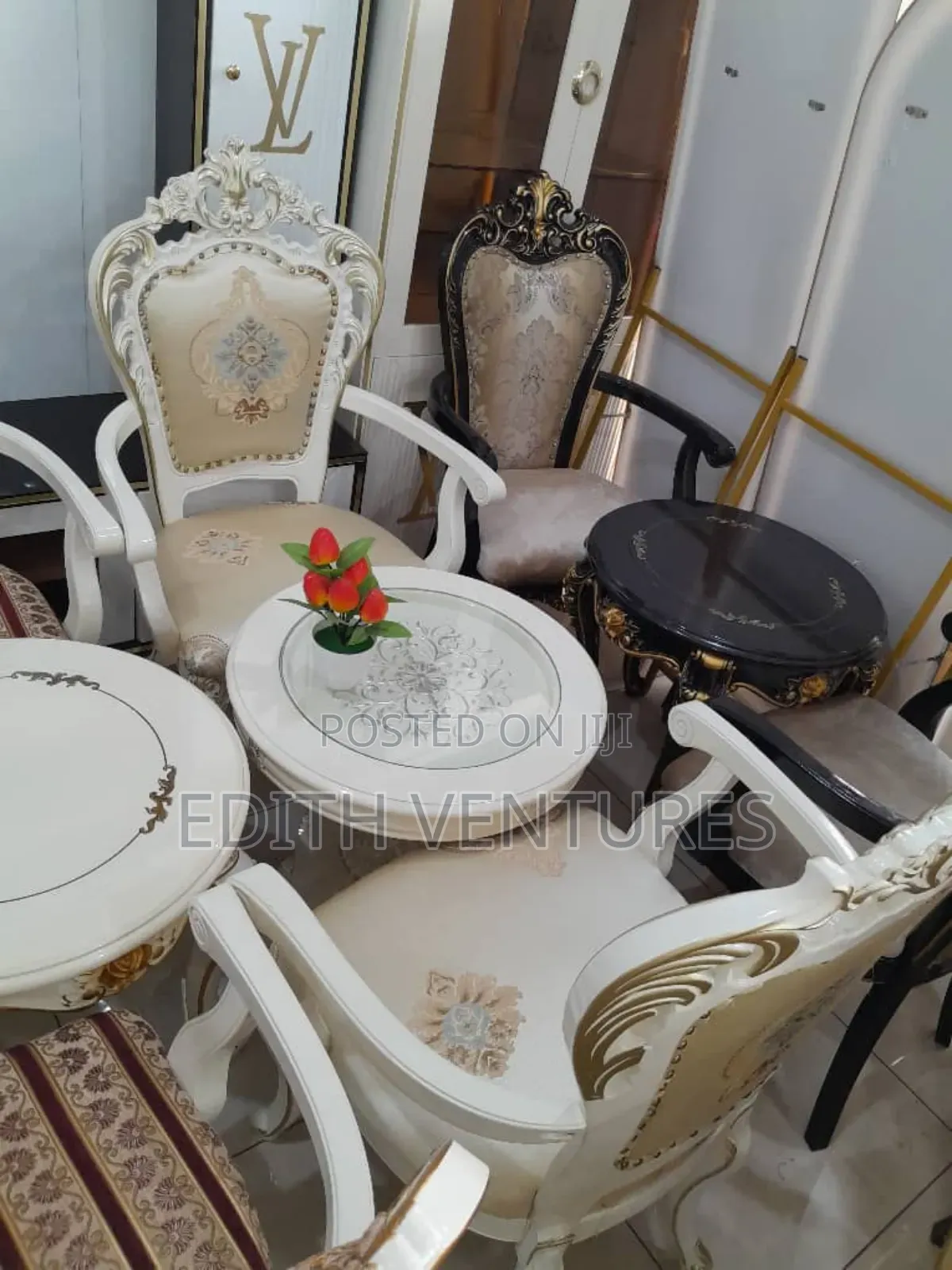 Palatial Dining Set