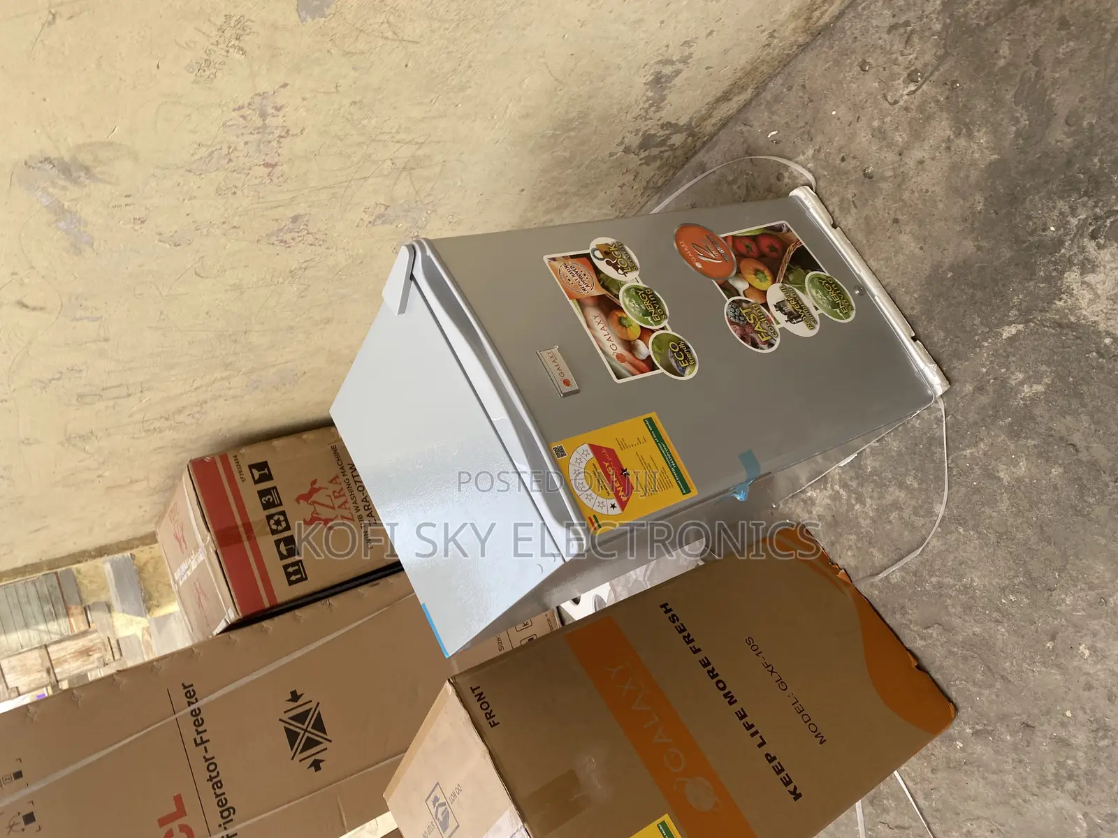 More Feckless Galaxy 80litres Tabletop Fridge