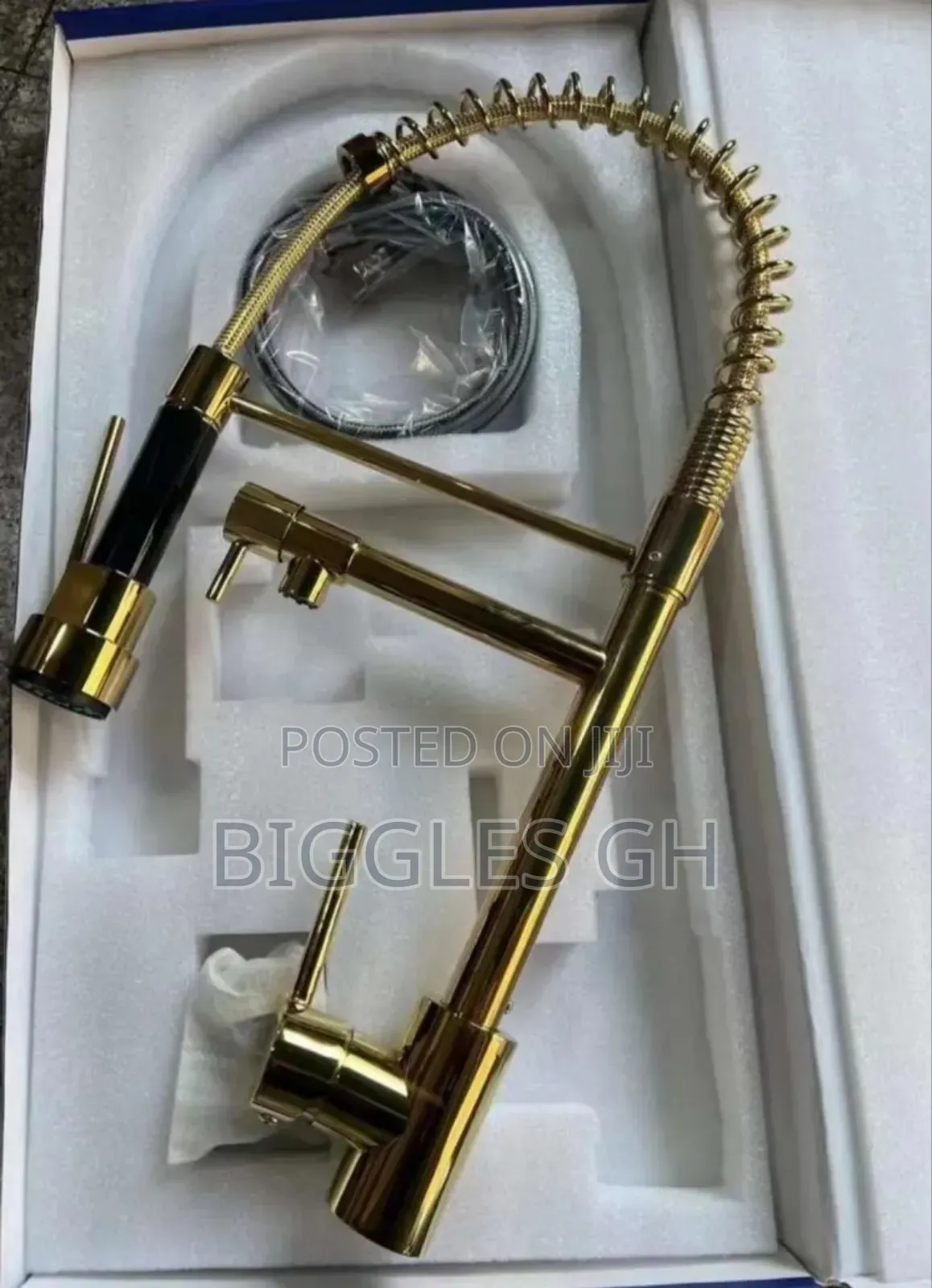 Swivel Pullout Sink Tap- Gold