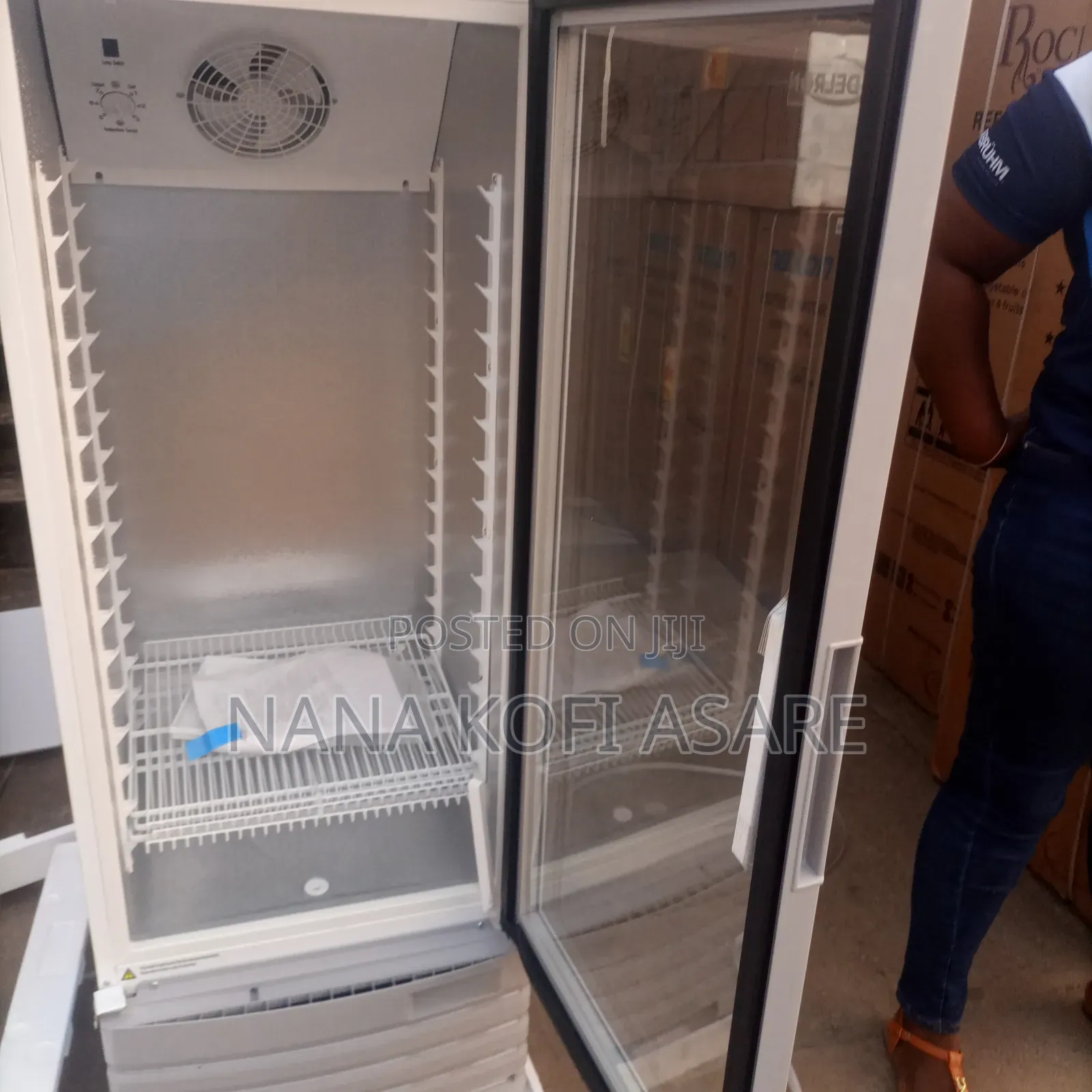Delron 210lires Display Fridge