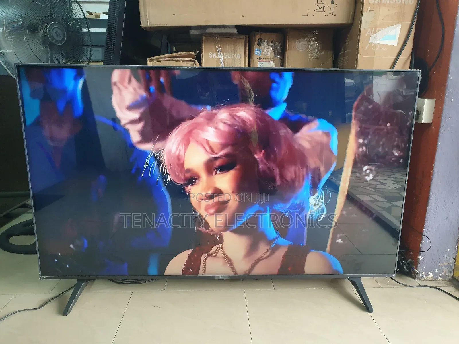 2024/Lg 55"Uhd HDR Edgeless Smart Satellite Tv