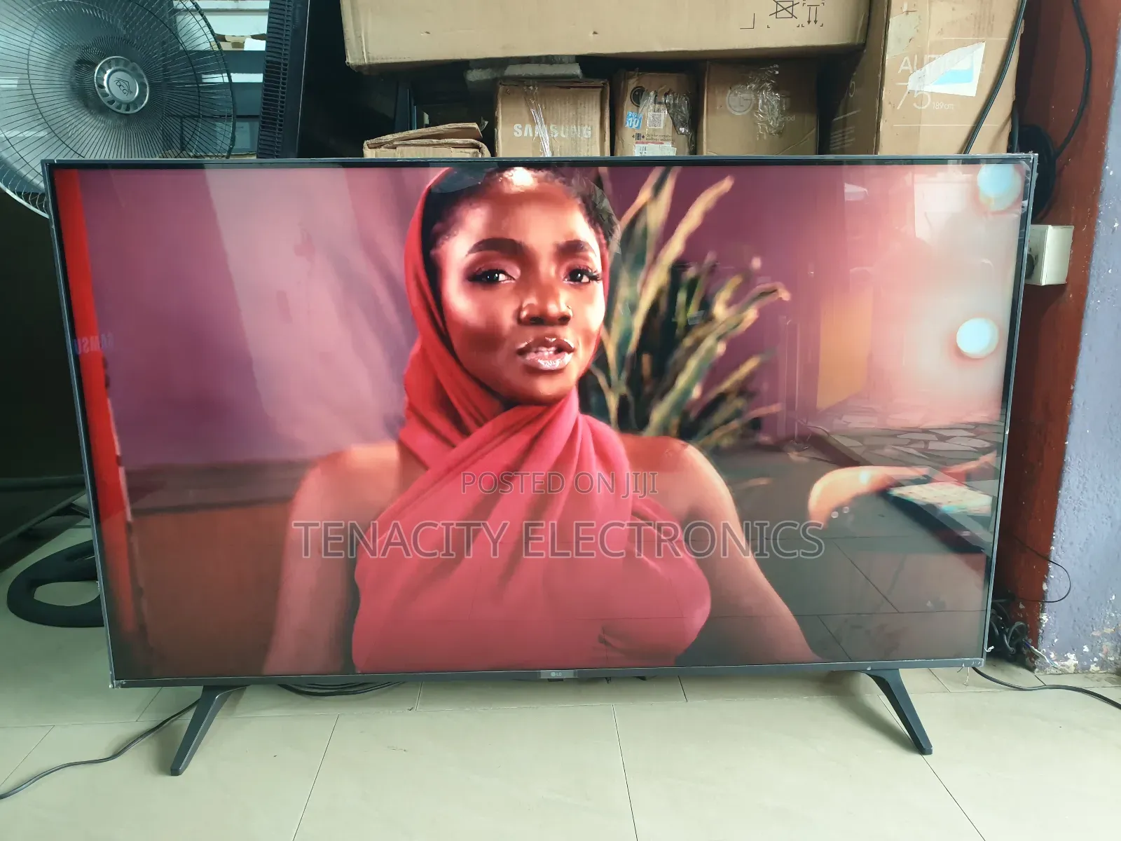2024/Lg 55"Uhd HDR Edgeless Smart Satellite Tv
