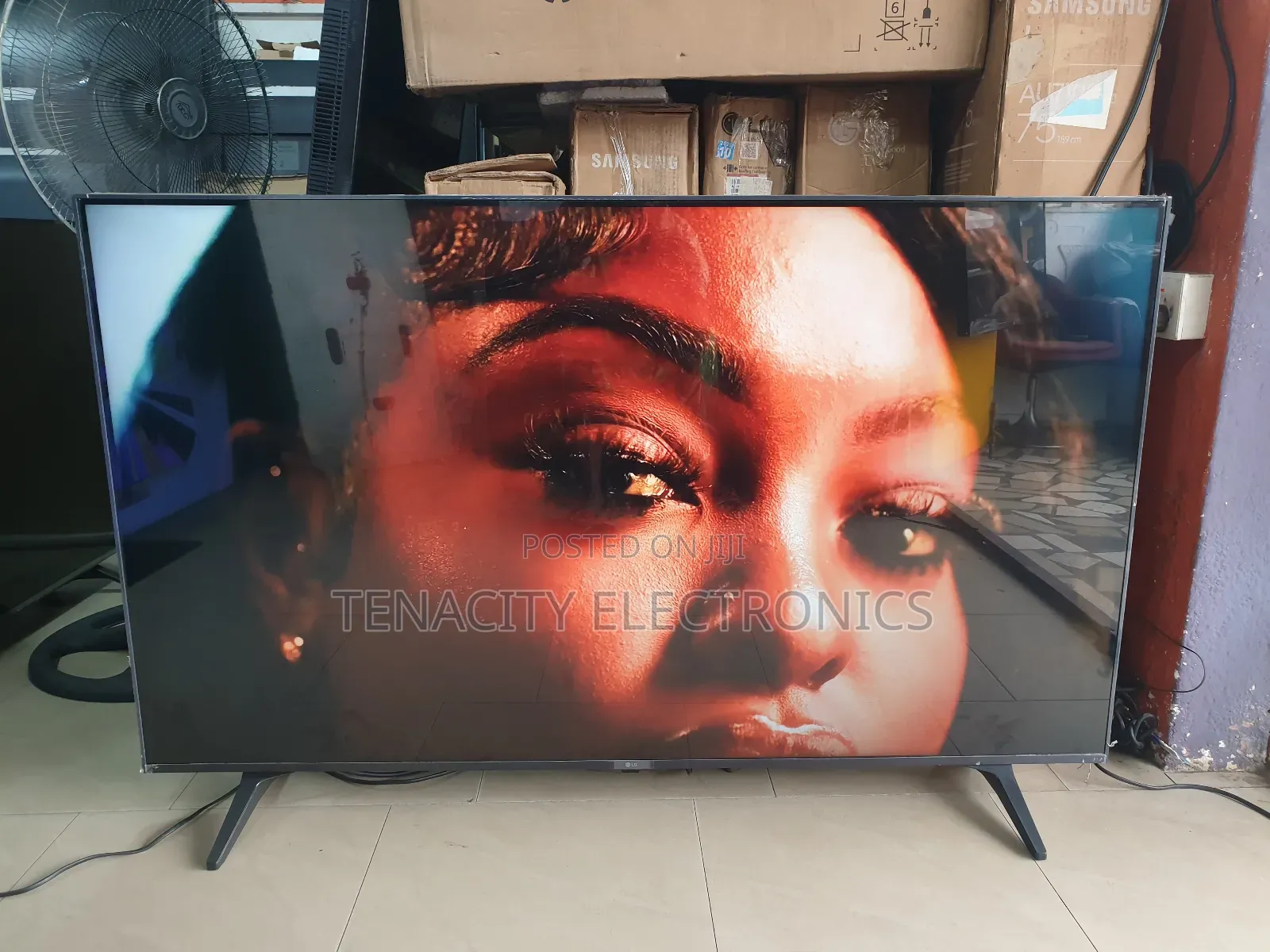 2024/Lg 55"Uhd HDR Edgeless Smart Satellite Tv