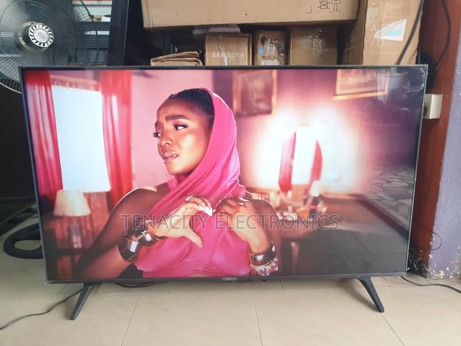 2024/Lg 55"Uhd HDR Edgeless Smart Satellite Tv