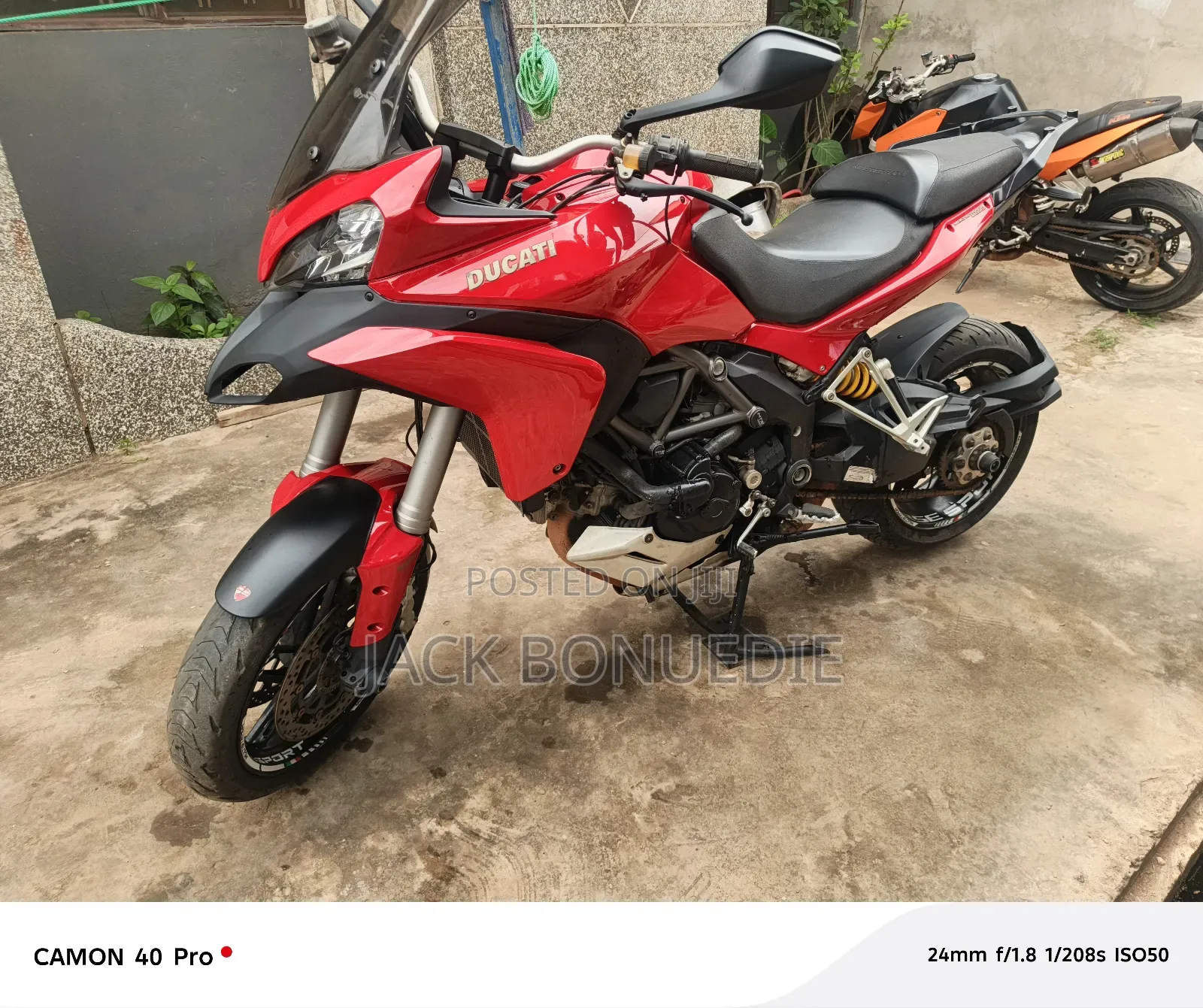 Ducati Multistrada V4 S 2015 Red