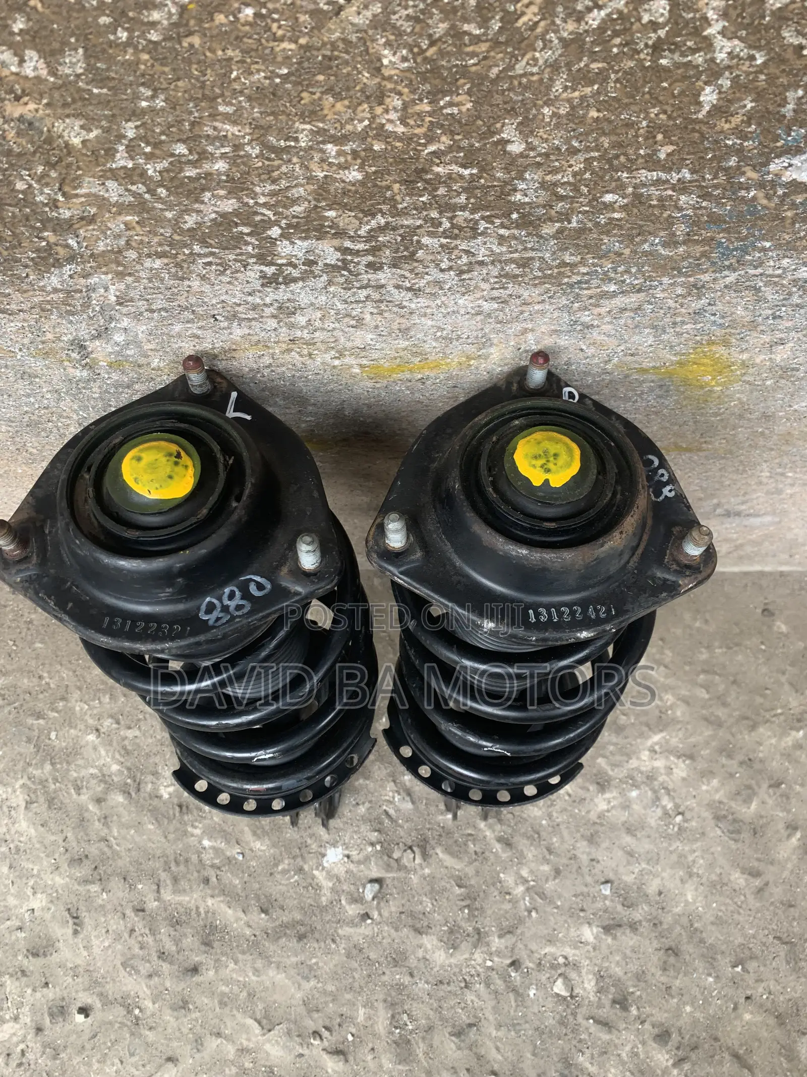 Hyundai Elantra 2012 Front Shocks