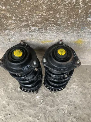 Hyundai Elantra 2012 Front Shocks