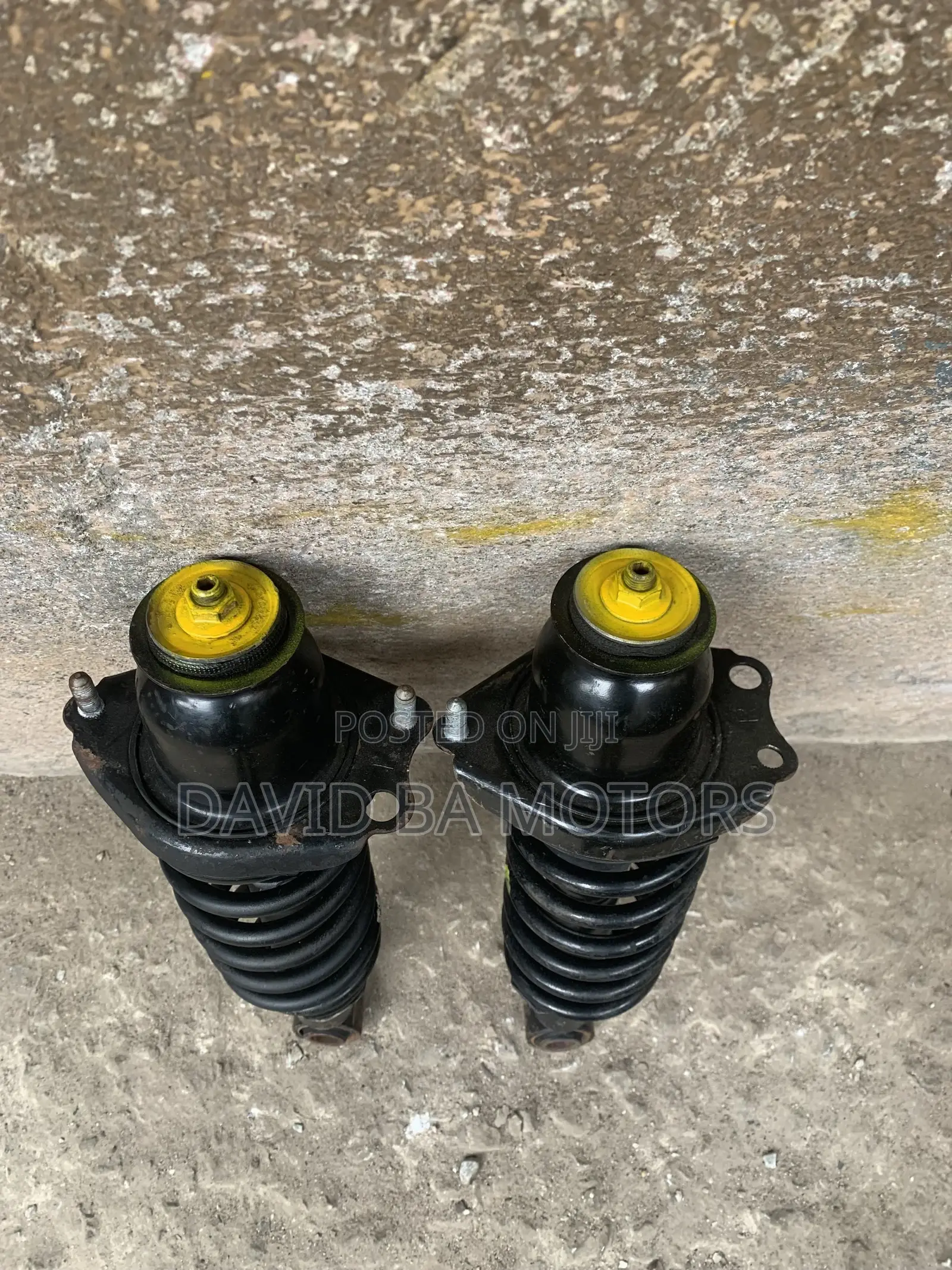 Toyota Corolla 2005 to 2019Back Shocks