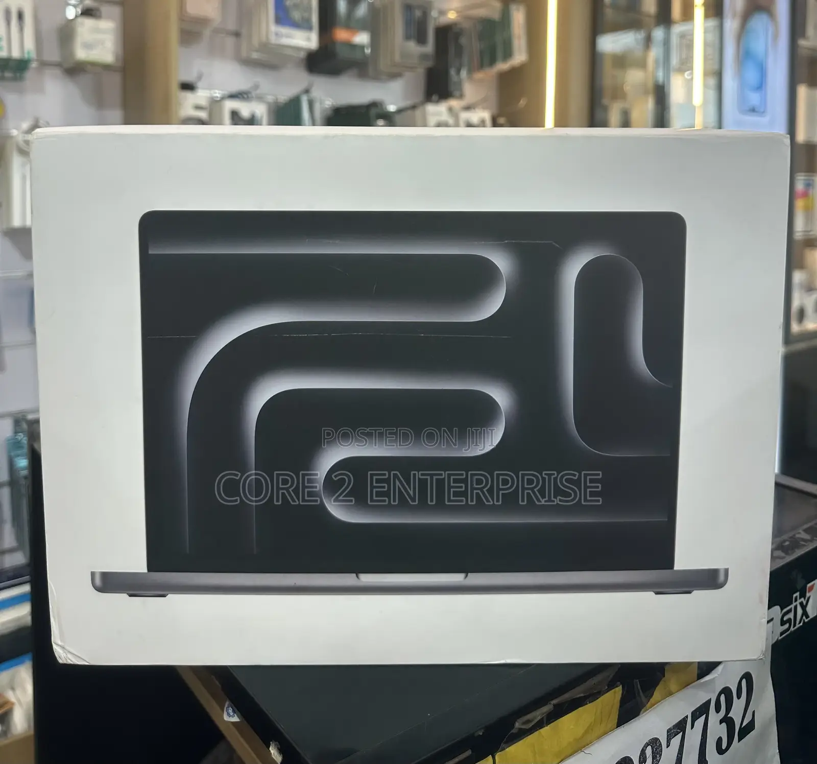 New Laptop Apple MacBook Pro 2023 M3 14-Inch 8GB Apple M3 SSD 512GB