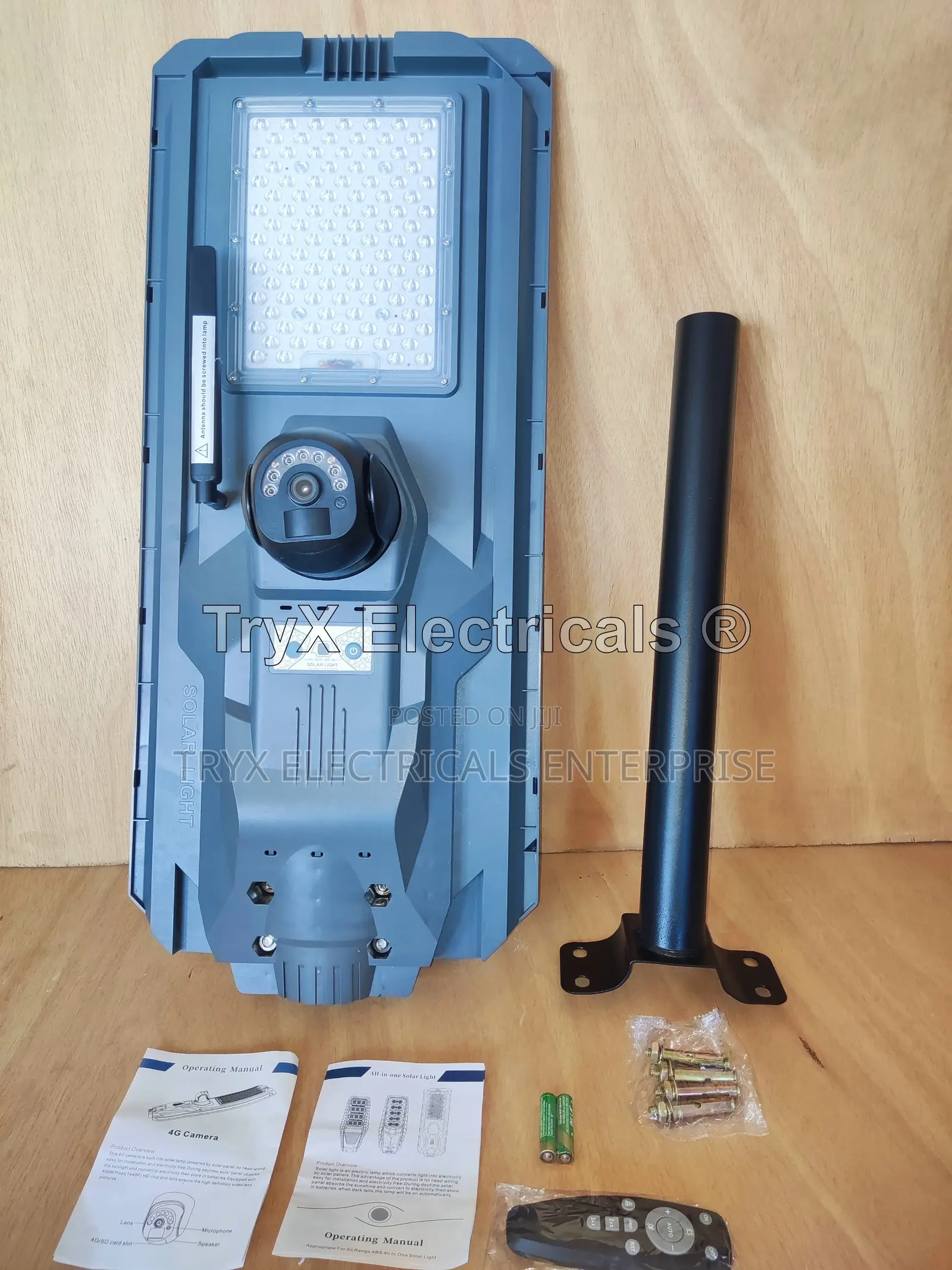 800w Starship Solar Surveillance Street Light + 64gb Sd