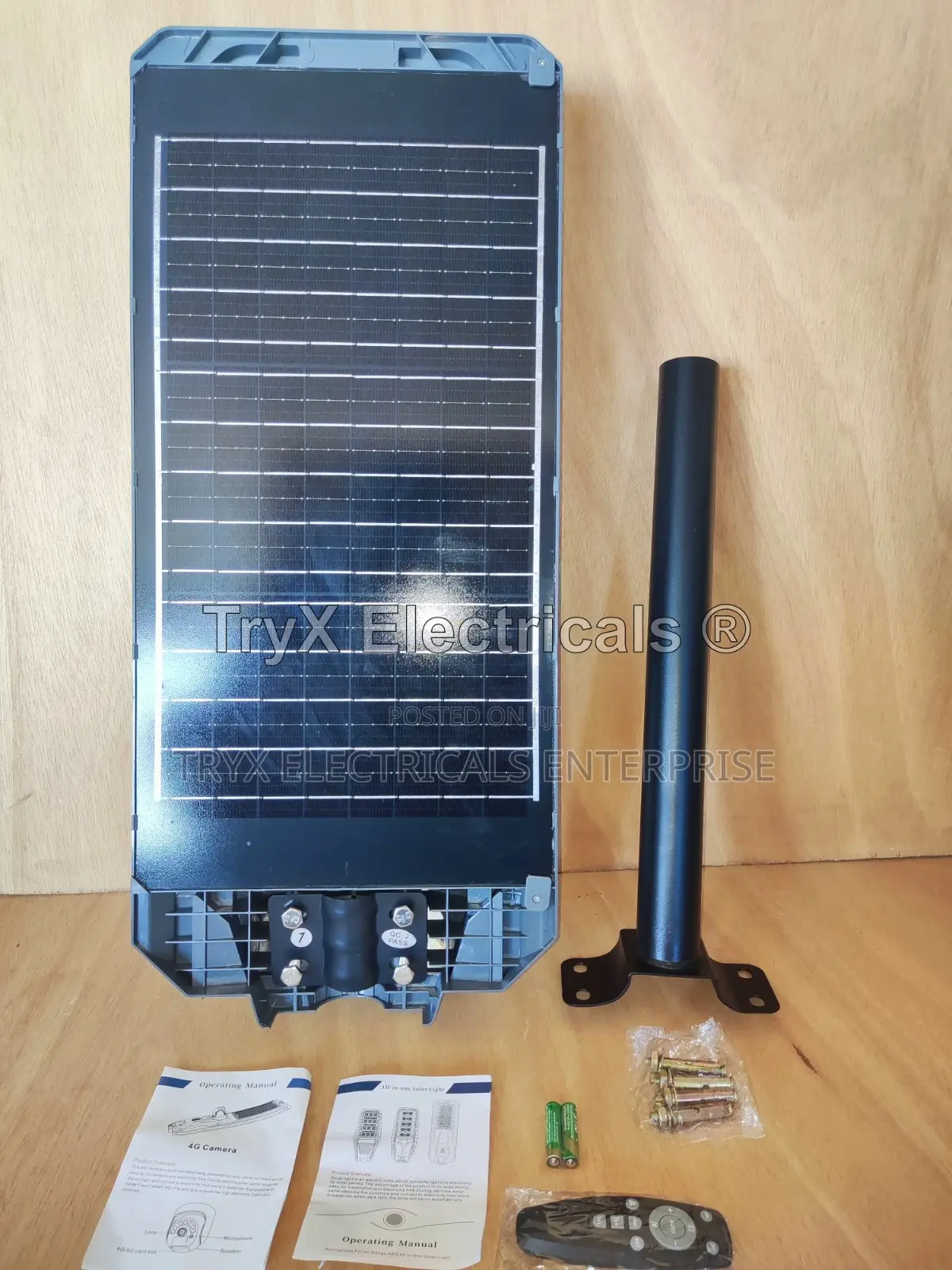 800w Starship Solar Surveillance Street Light + 64gb Sd