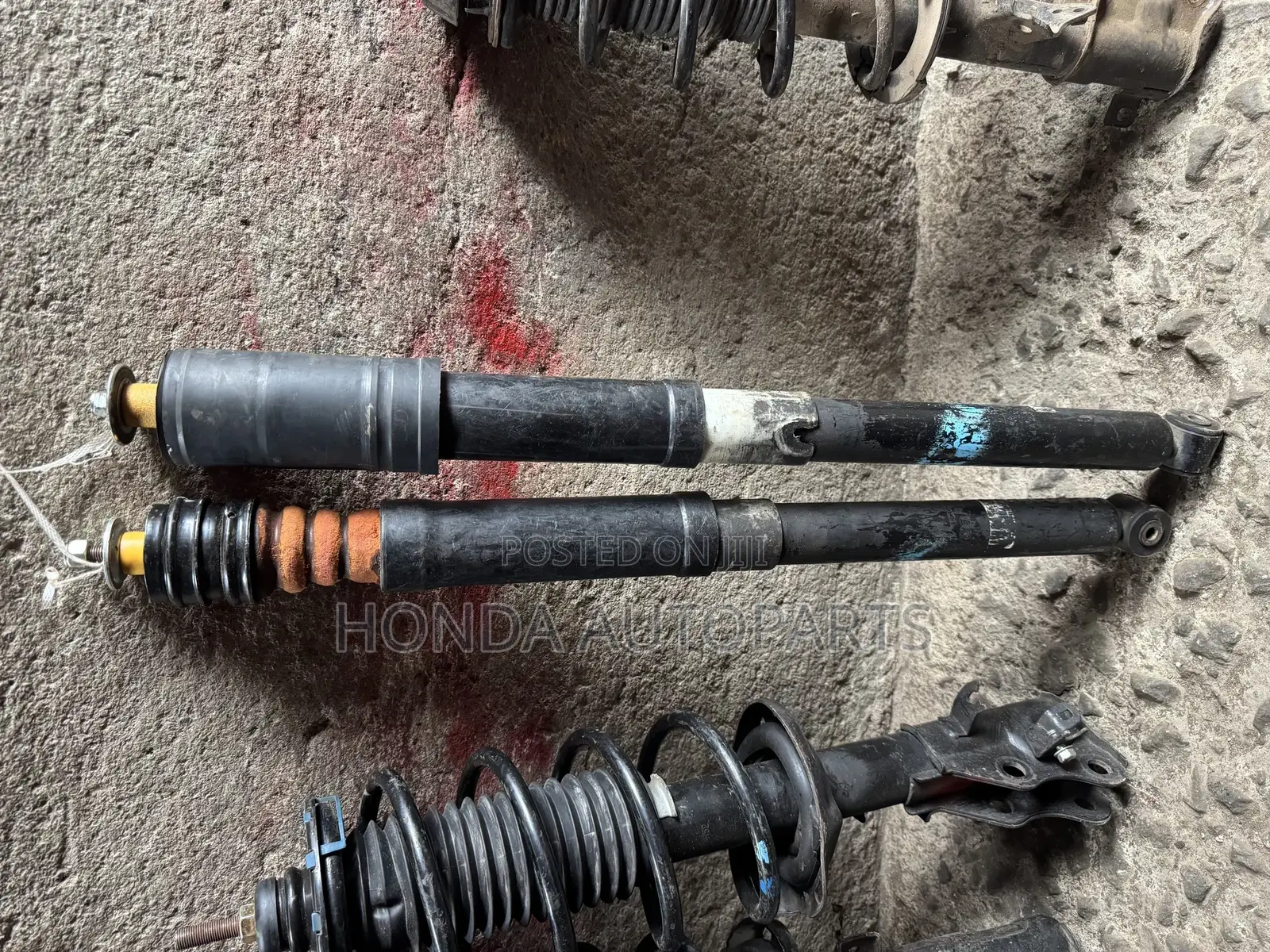 Honda HRV 2016,2017,2018,2019,2020 Back Shocks Absorber.