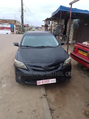 Photo - Toyota Corolla 2013 Black