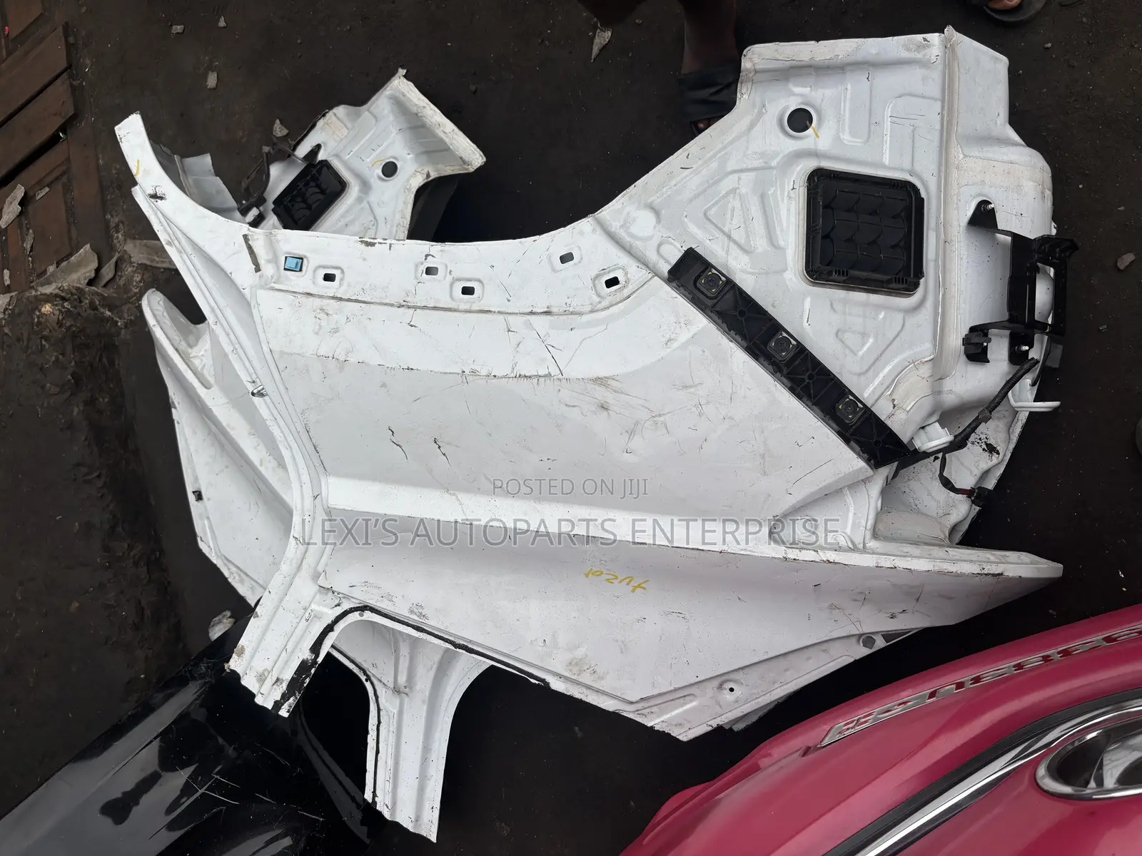Hyundai Tucson 2021-2025 Back Quarter Panel Available