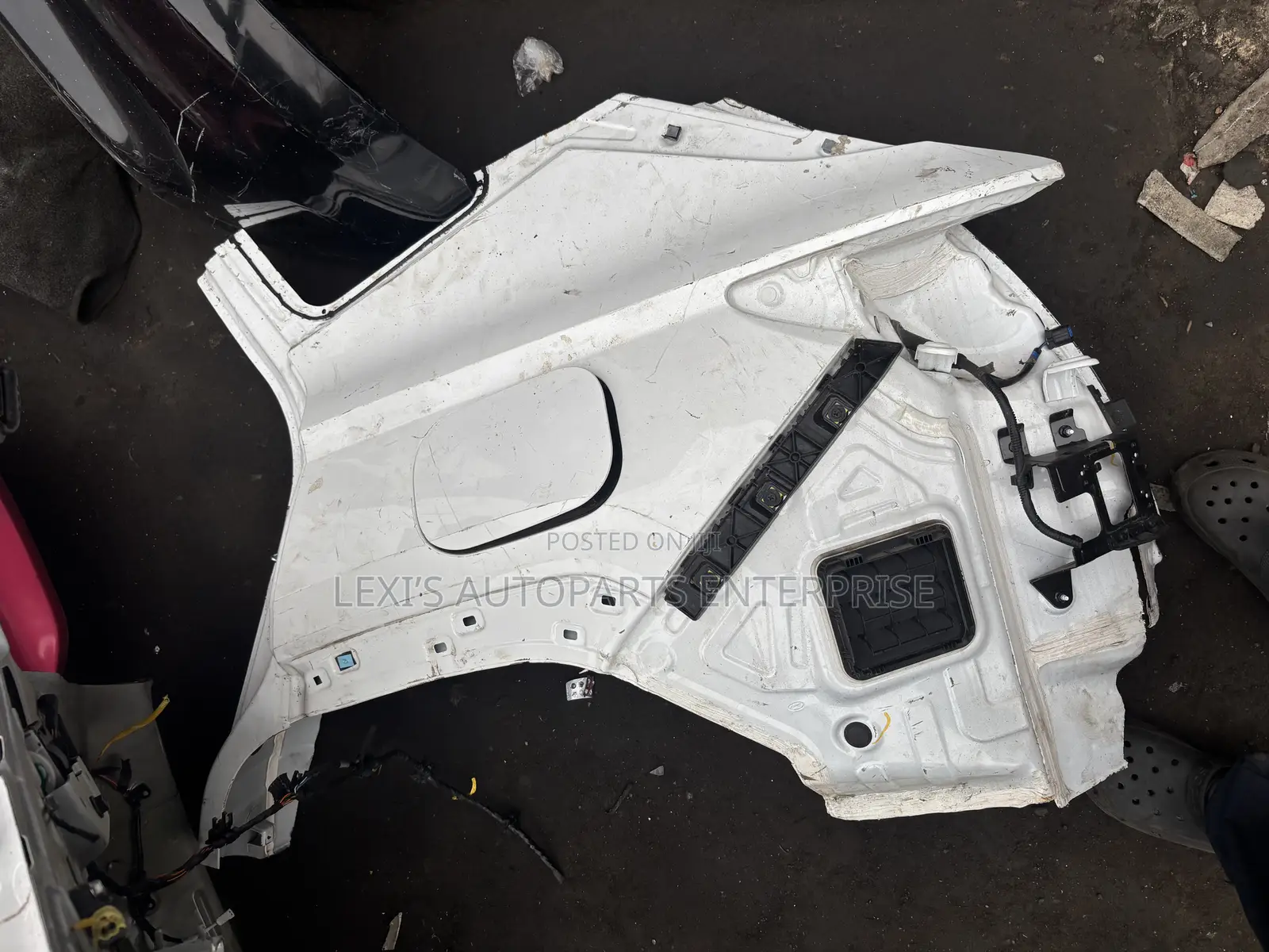 Hyundai Tucson 2021-2025 Back Quarter Panel Available