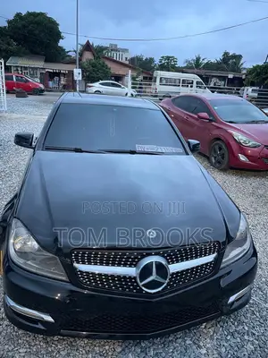Photo - Mercedes-Benz C250 2014 Black
