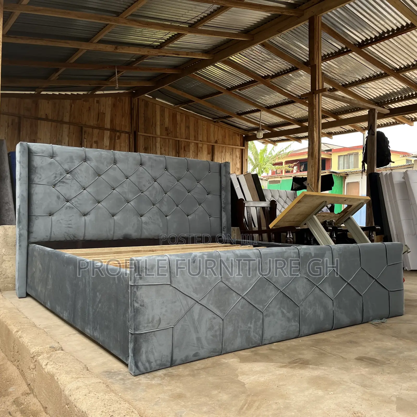 Dark Gray Queen Size 72x75//Luxurious And Durable