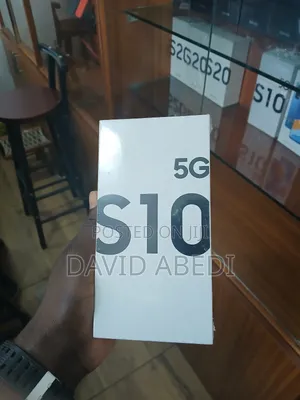 New Samsung Galaxy S10 5G 512 GB Silver