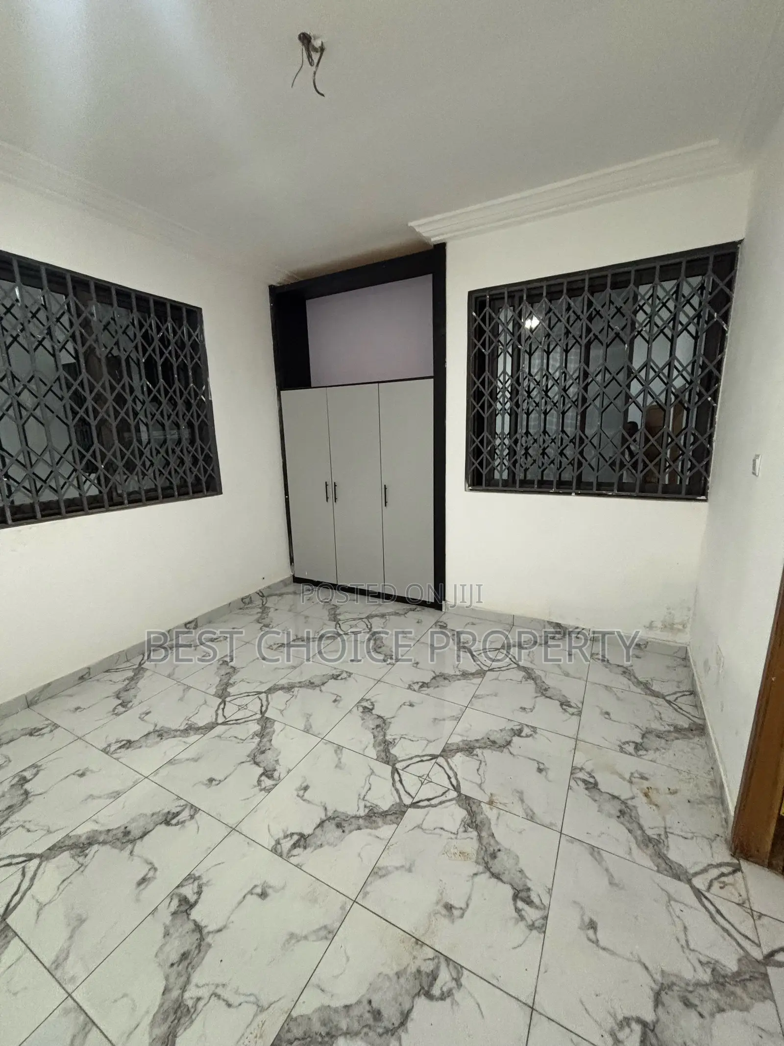 2bdrm Apartment in Owusu Ansar, Oyarifa for rent