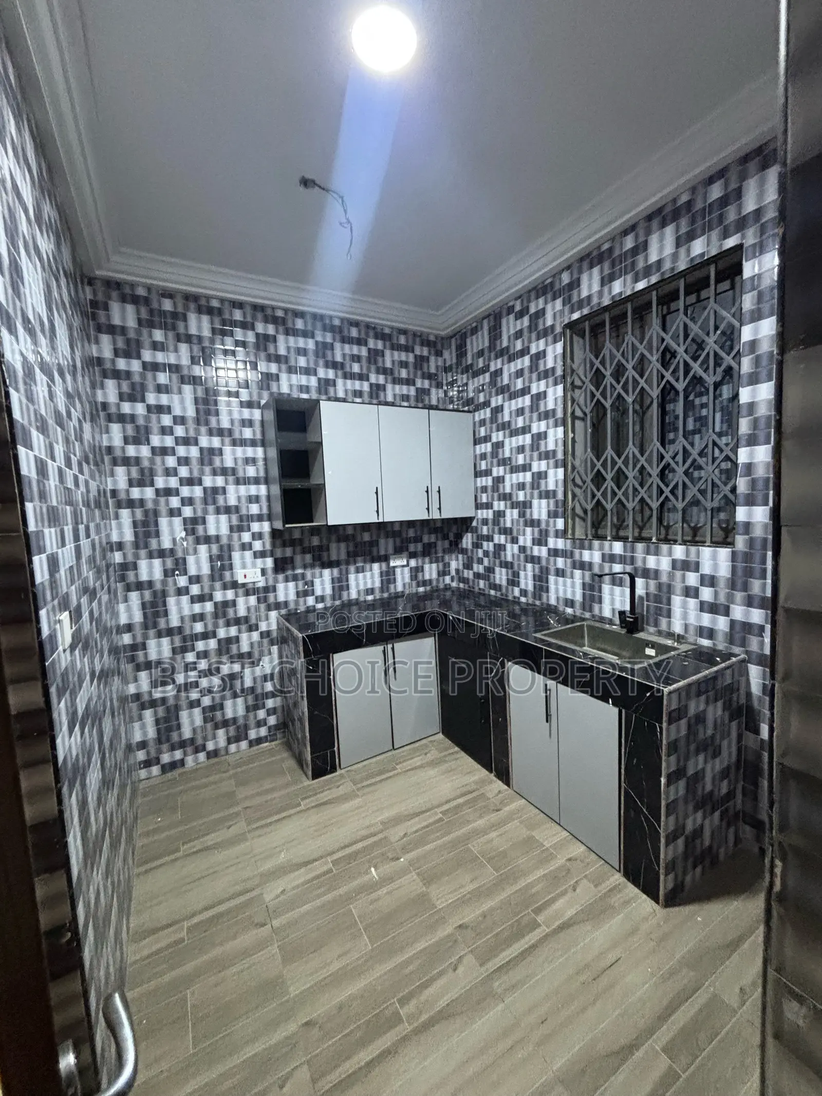 2bdrm Apartment in Owusu Ansar, Oyarifa for rent