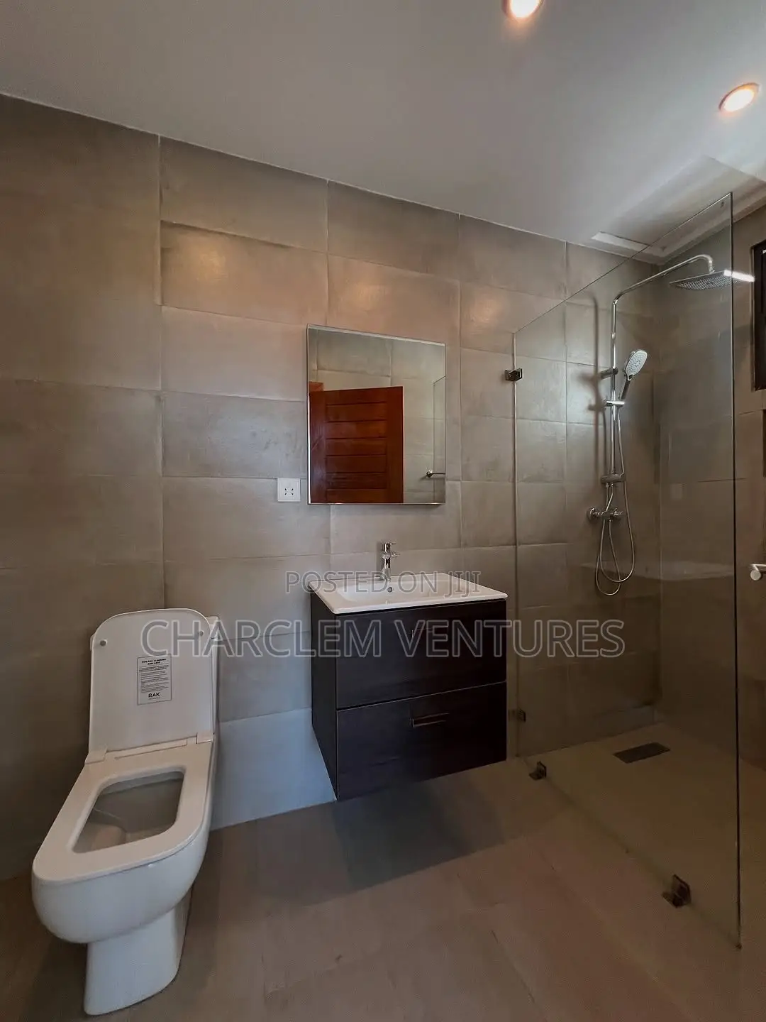 4bdrm House in Charclem Ventures, Ashomang Estate for sale