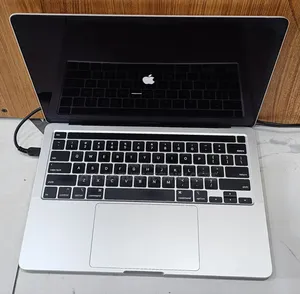 Laptop Apple MacBook Pro 2020 16GB Intel Core I5 SSD 256GB