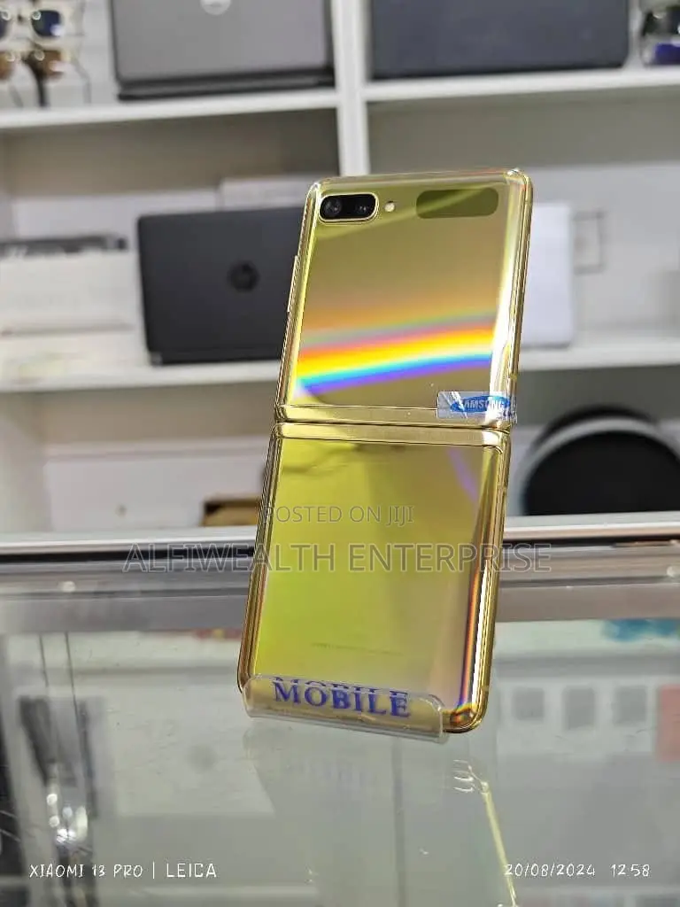 New Samsung Galaxy Z Flip 256 GB Rose Gold