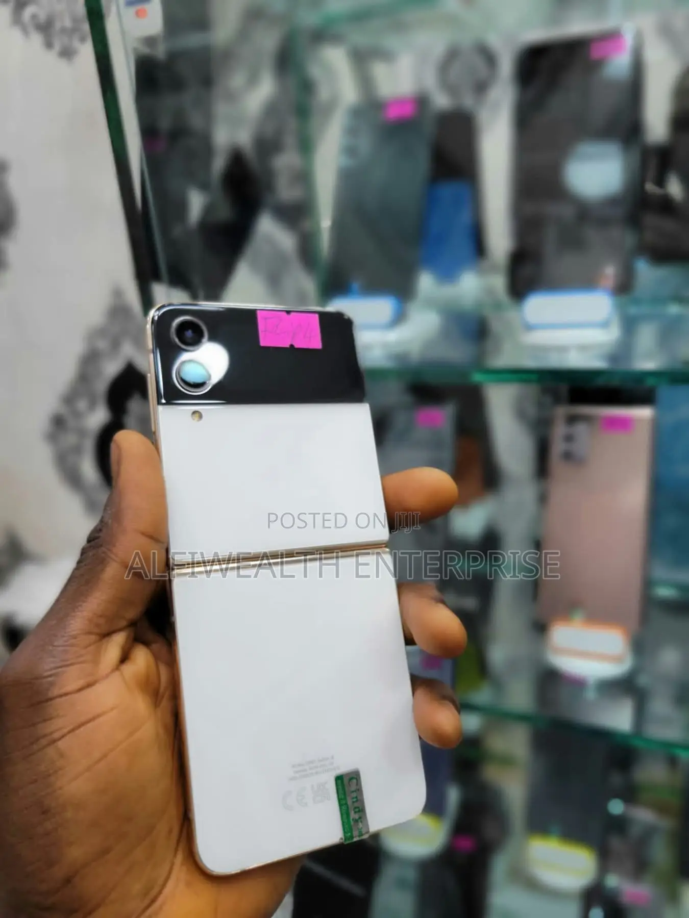 New Samsung Galaxy Z Flip4 128 GB White
