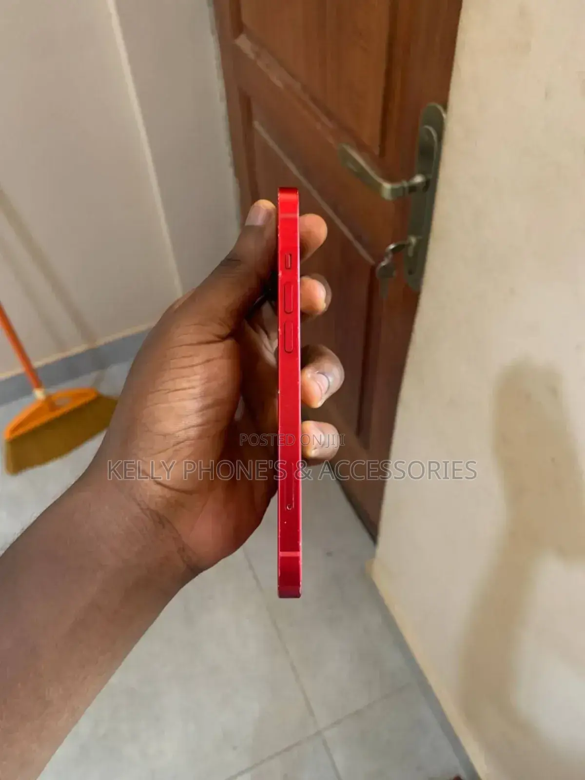 Apple iPhone 13 256 GB Red